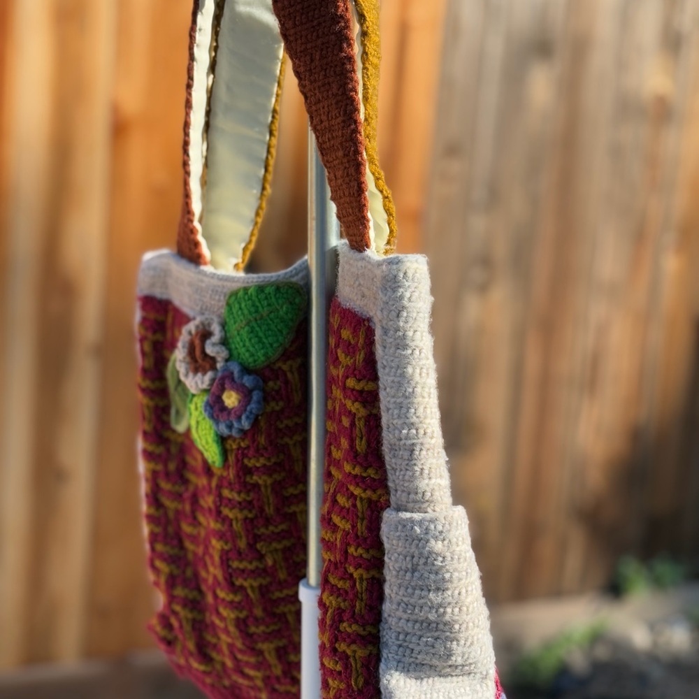 Colorful Crochet Shoulder Bag - Picture 6 of 8